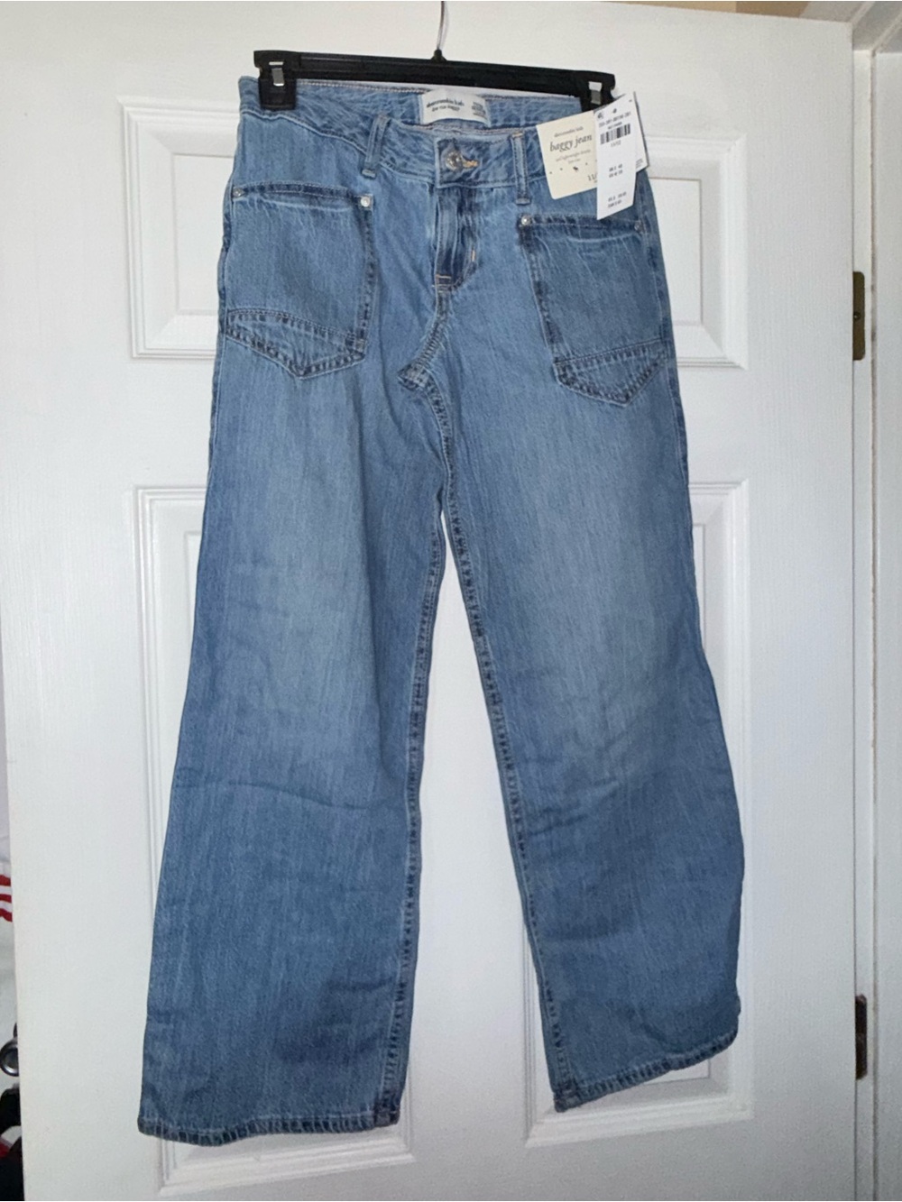 abercrombie kids Brand New light blue low rise baggy jeans